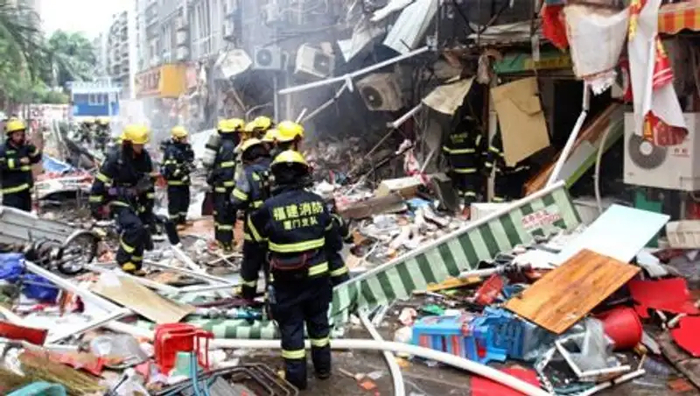 2014 �. 40 �����������-����������, ������� � �������� �������� ���������� �� ����� �� ����������� ������ �����, � ���� ����������� �������� � ������ ������������ ������.https://www.zakon.kz/proisshestviia/4655862-vzryvy-na-severo-zapade-kitaja-chislo.html