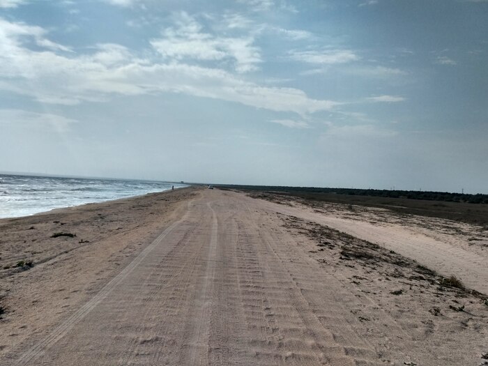 Вы можете идти много много километров и не встретить ни одного человека.