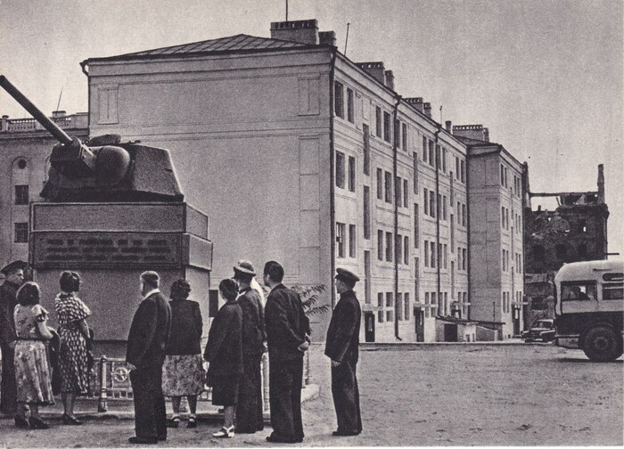 <!--noindex--><a href="https://pikabu.ru/story/stalingrad_otkryitki_1957_goda_13654125?u=https%3A%2F%2Ft.me%2Fretro_postcard%2F106&t=https%3A%2F%2Ft.me%2Fretro_postcard%2F106&h=43df78927e9c94b81bbd969ca81ab4d9d2a97bfa" title="https://t.me/retro_postcard/106" target="_blank" rel="nofollow noopener">https://t.me/retro_postcard/106</a><!--/noindex-->