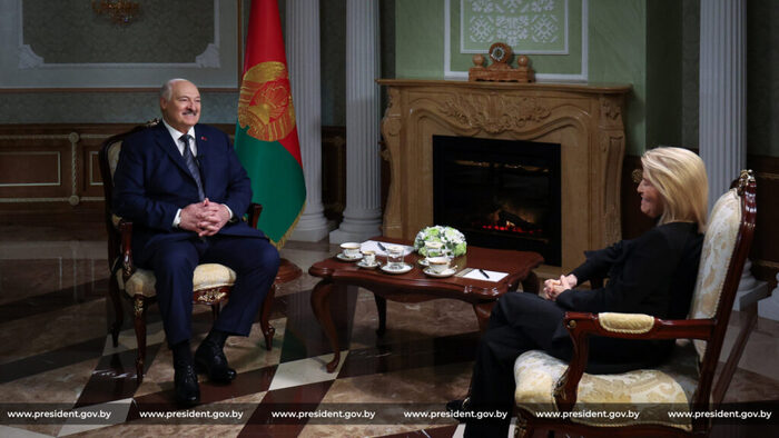 ����: <!--noindex--><a href="https://pikabu.ru/story/pochemu_lukashenko_ne_gonitsya_za_evropeyskoy_slavoy__azaryonok_otvetil_beglyim_13663550?u=http%3A%2F%2Fpresident.gov.by&t=president.gov.by&h=4e1d80695d02807ef740f4a313f7b6ceaf5459e0" title="http://president.gov.by" target="_blank" rel="nofollow noopener">president.gov.by</a><!--/noindex-->