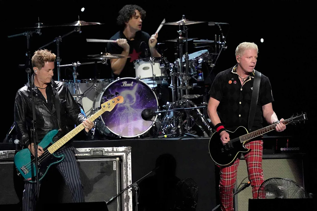 THE OFFSPRING на LIVE Calgary AB 2026 года *Gone Away* ROCK - Рок, Панк-Рок, The Offspring, Видео, YouTube