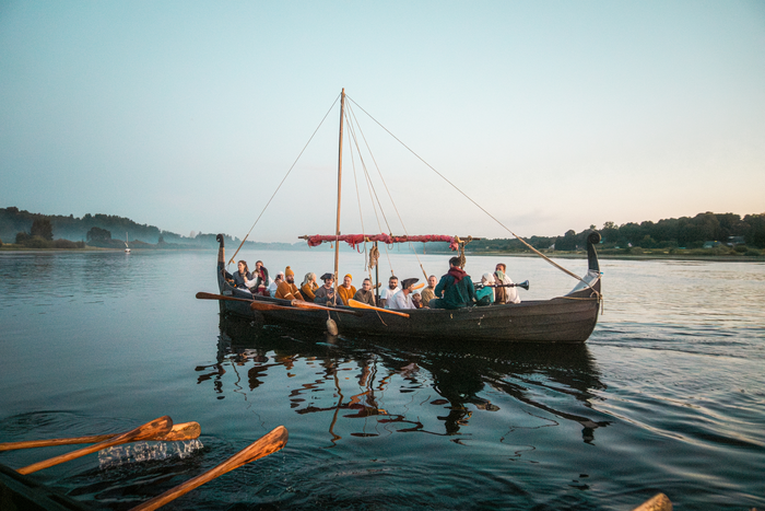 ��������: <!--noindex--><a href="https://10vek.ru/" target="_blank" rel="nofollow noopener">https://10vek.ru/</a><!--/noindex-->