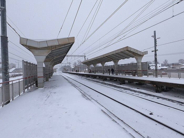 Кто и как решает какое название дать населенному пункту/станции/улице?