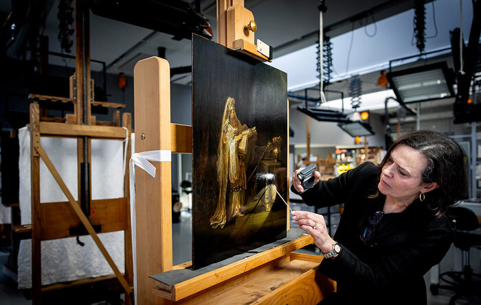 Подлинность картины Рембрандта "Видение Захарии в храме" официально подтвердили в Амстердаме//Фото: EPA/ТАСС