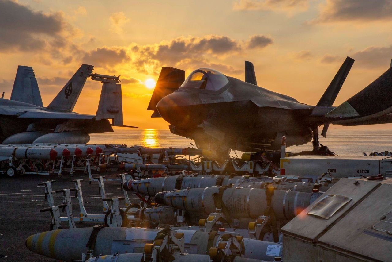 VMFA-314 морской пехоты США на палубе авианосца «Abraham Lincoln» - Моё, Военная техника, Вооружение, Истребитель, Военная авиация