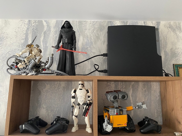 �������