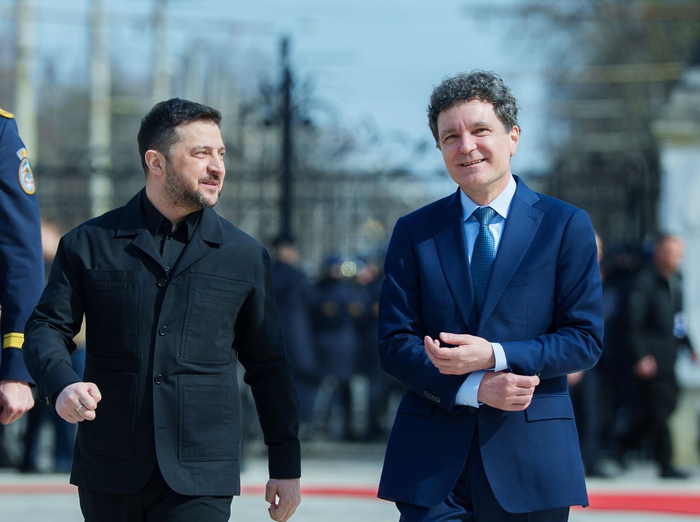 <!--noindex--><a href="https://pikabu.ru/story/zelenskiy_i_nikushor_dan_prez_rumyinii__druzyashki_na_vek_13777493?u=https%3A%2F%2Fx.com%2FZelenskyyUa%2Fstatus%2F2032113088015507914&t=https%3A%2F%2Fx.com%2FZelenskyyUa%2Fstatus%2F2032113088015507914&h=90215ea7581cc9bdd26dabe25ab938099943e06d" title="https://x.com/ZelenskyyUa/status/2032113088015507914" target="_blank" rel="nofollow noopener">https://x.com/ZelenskyyUa/status/2032113088015507914</a><!--/noindex-->