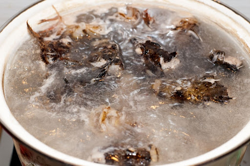 �������