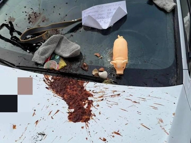 ������� ����������, ��� �� ������ �� �������, � ����������� �������� ��������: �������� <!--noindex--><a href="https://pikabu.ru/story/ya_khoroshaya_sosedkoy_kotoraya_votknula_dildo_na_kapot_chuzhoy_mashinyi_okazalas_yuristka_iz_ekaterinburga_13784959?u=http%3A%2F%2FE1.RU&t=E1.RU&h=d14cb2f4849bc246a517d6332b909846dc263a36" title="http://E1.RU" target="_blank" rel="nofollow noopener">E1.RU</a><!--/noindex-->