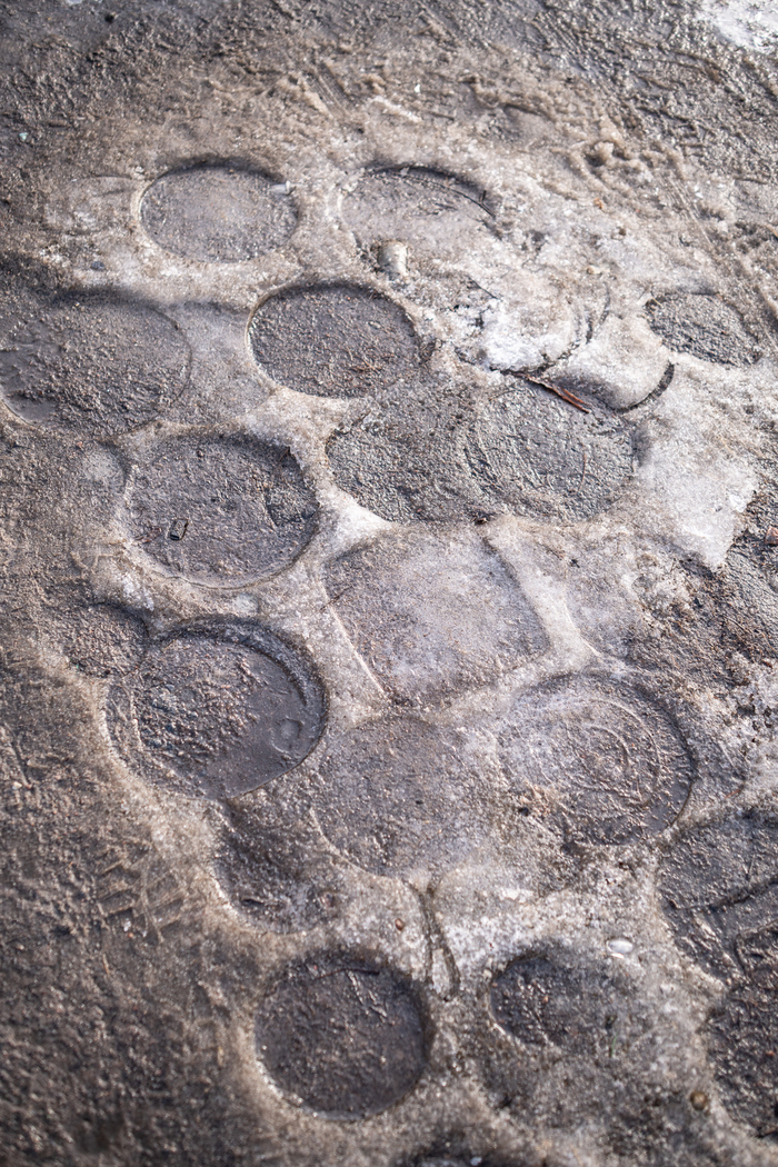 �������