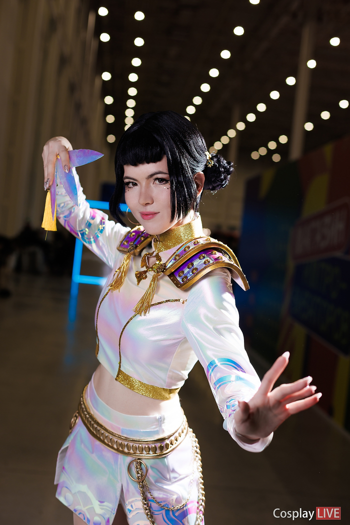 ����: CosplayLive
