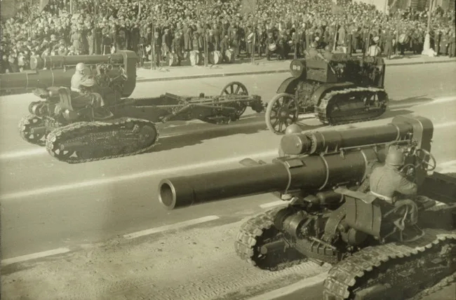 280-�� ������� ��-5 ���. 1939 �. �� ������������ ������ � ������.