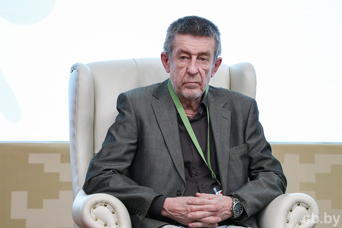 20 лет тюрьмы получил журналист в Латвии за статью о крымских татарах – что с ней не так