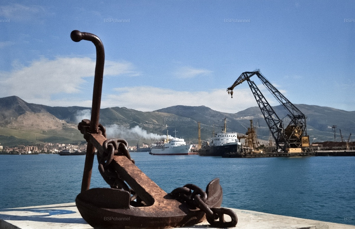 �����: �. �������������