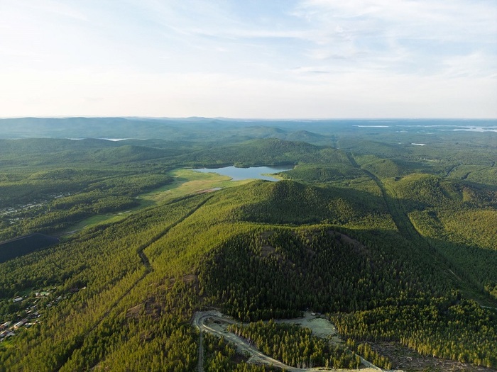 Поклонный крест на горе Карабаш. Фото: «Карабашмедь»