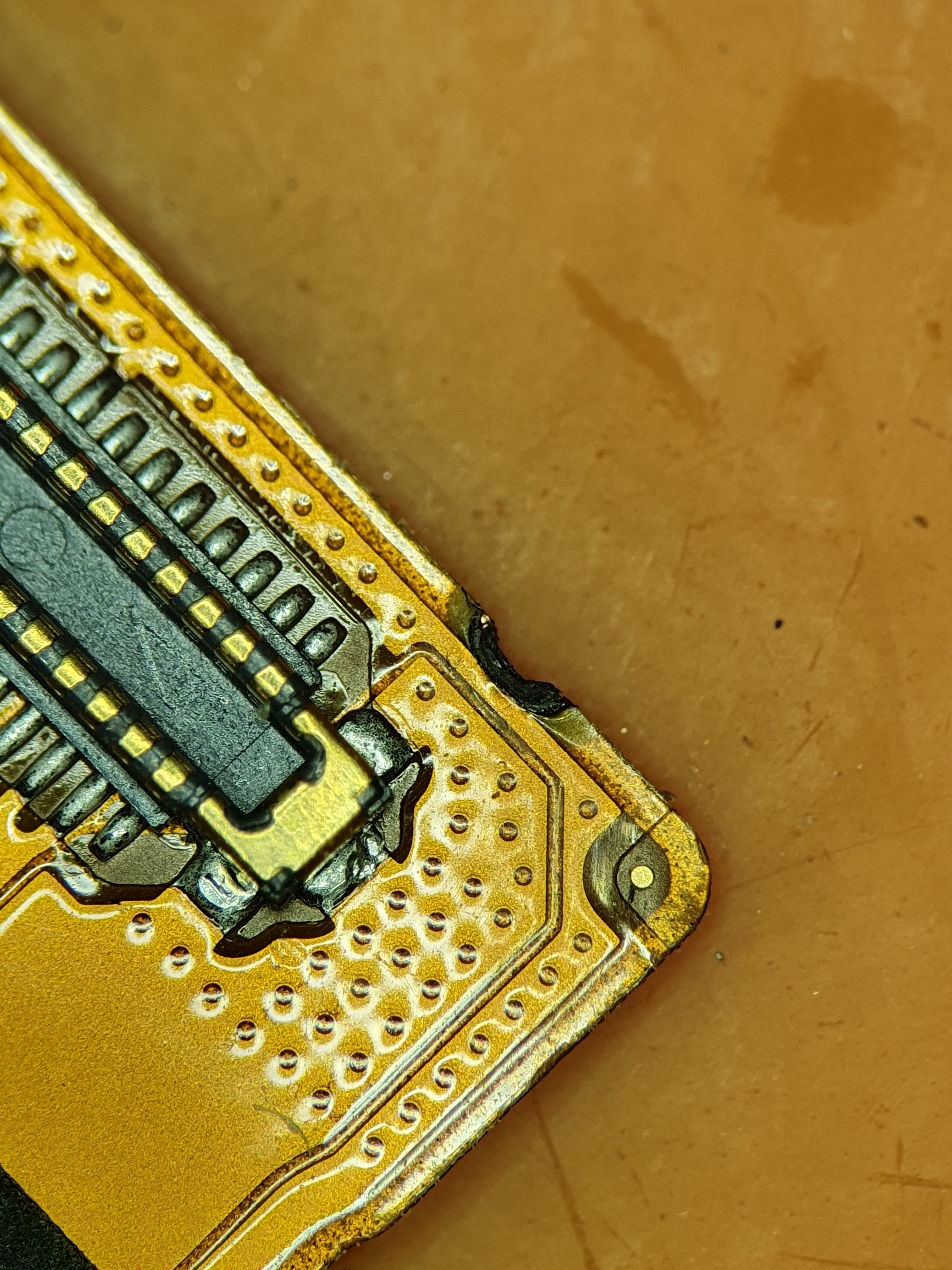 Got it all done and done. Samsung S25+ - My, Moscow, Ремонт телефона, Soldering, Collective farm tuning, Saving, Quality, Samsung, Mat, Longpost