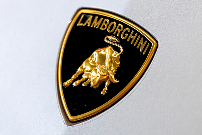 Lamborghini каждый суперкар называет в честь известных быков, ставших легендами корриды… в той же Испании (что странно – марка-то итальянская). Фото: Matthias Balk/dpa/Global Look Press