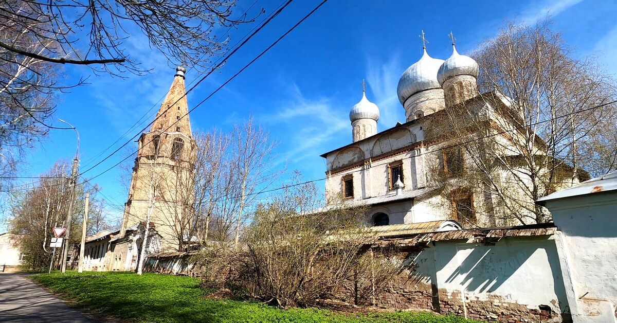 A walk along the Trade Side of Veliky Novgorod. Novgorod Detinets – looking for brick stamps. Spring 2024 - Series Traveling in Russia, My, Travel across Russia, sights, Cities of Russia, Velikiy Novgorod, Novgorod Kremlin, Temple, The cathedral, Church, Brickwork, St. Sophia Cathedral, Interesting places, Tourist places, City walk, Post #7056588, Travel in Russia, The May holidays, Spring, 2024, Rutube, Video