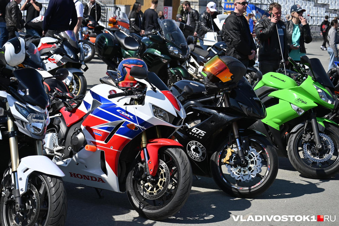 Елена Буйвол / <!--noindex--><a href="https://pikabu.ru/story/rev_motorov_vernulsya_v_gorod_baykeryi_yarko_i_shumno_otkryili_motosezon_vo_vladivostoke_13941719?u=http%3A%2F%2FVLADIVOSTOK1.RU&t=VLADIVOSTOK1.RU&h=65ff03fe28c7228e4127e83457e6f4a14f0430f6" title="http://VLADIVOSTOK1.RU" target="_blank" rel="nofollow noopener">VLADIVOSTOK1.RU</a><!--/noindex-->
