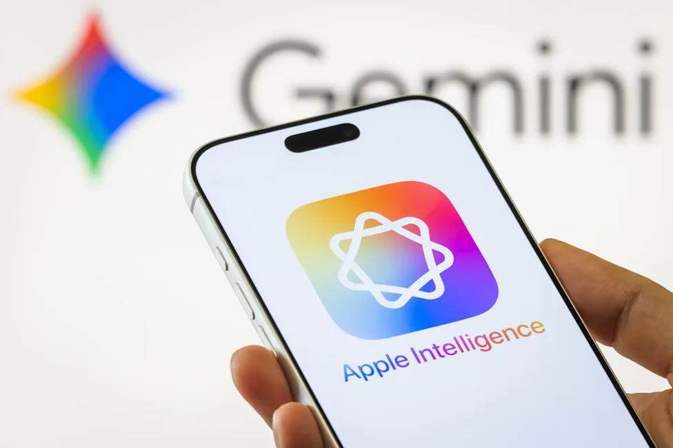Siri больше не одна - Моё, Информатика, Информатика Алексей Гладков, Apple, Siri, iOS, Технологии, Искусственный интеллект, Инновации