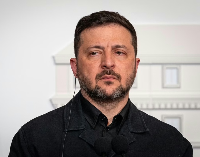 Китай отказал Зеленскому в отсрочке долга на миллиарды долларов