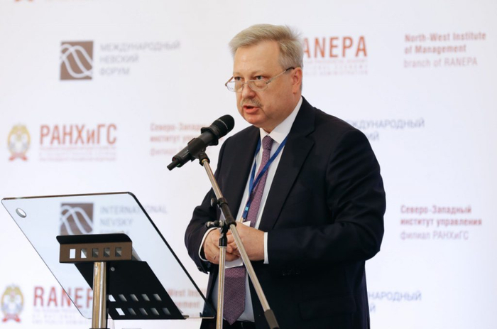 Андрей Драгомирович Хлутков