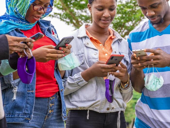 �� ������ �Global Digital Report 2025�, 42,1% ��������� ������������� ��������� ������ 16 ��� �������� � ChatGPT ���� �� ��� �� ��������� 30 ���� � ��� ������, ��� � ���, ��������������, ����� ��� ������.
