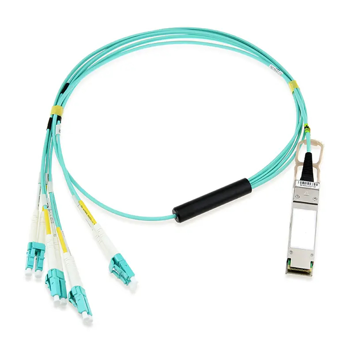 <a href="https://www.newnets.ru/knowledge/sravnenie-oborudovaniya/sravnenie-kabeley-active-optical-cables-aoc-i-direct-attach-cable-dac/" target="_blank" rel="nofollow noopener">1 x QSFP to 4 х 10G SFP+ или XFP. Источник фото</a>