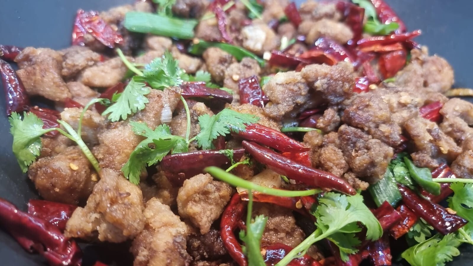 Sichuan spicy chicken. The spiciest dish in the world! But there's a catch. - Series Spicy and spicy cuisine, My, Cooking, Men's cooking, Recipe, Serving dishes, Food, Dinner, Snack, Preparation, Hot peppers, Dinner, Chinese cuisine, Sichuan, Hen, Spices, Longpost