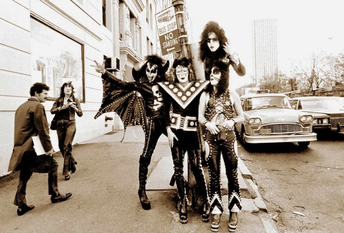 Kiss. ���-����, ������ 1974.