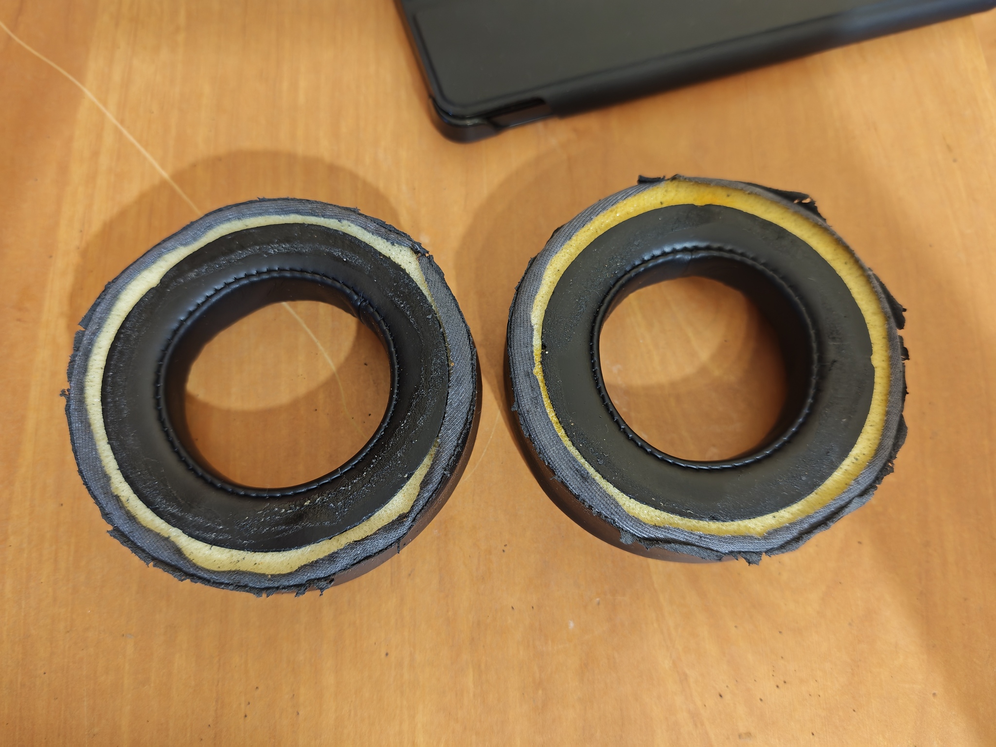 How I brought my favorite headphones back to life when new ear pads weren't available. - My, With your own hands, Wireless headphones, Repair of equipment, Life hack, Longpost