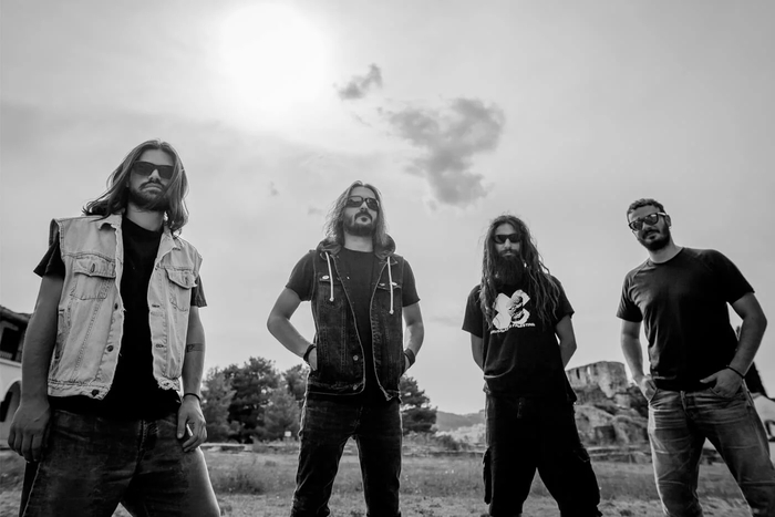 VILLAGERS OF IOANNINA CITY греки с новым синглом *Ghosts in the sky* из сентябрьского 2026 года альбома "Venceremos" MELODIC HEAVY METAL