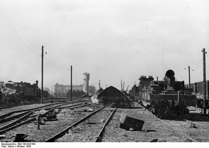 ������ ������� �� ������ �����, ������� 1942, ����: Bundesarchiv Bild 183-B22194, Russland, Kampf um Stalingrad,