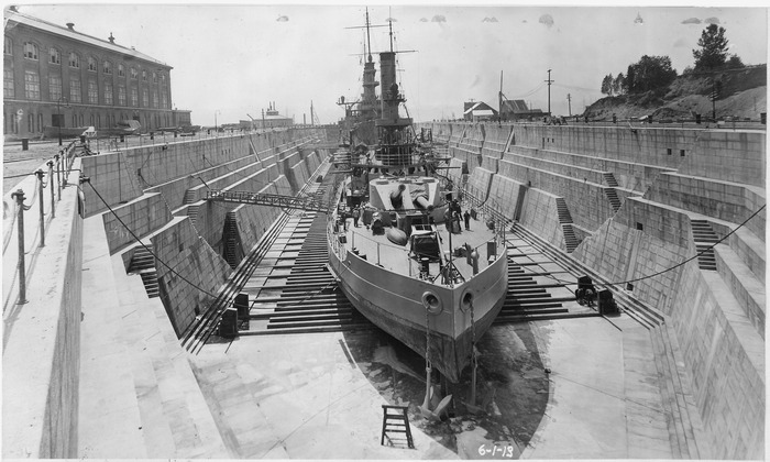 ������� Cheyenne (������ USS Wyoming) �� ������-������� ����� �������-����� � ���� ���������������� � �������� ���� ��������� �����. ���� ������� 1 ���� 1913 ����