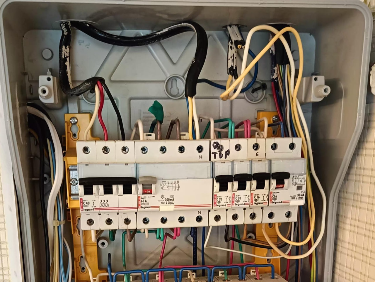 Why do we even need a fire-fighting RCD? - Series Wiring, Electrician, Electricity, Электрик, Engineer, Electrical installation, Need help with repair, The wire, Cable, Longpost