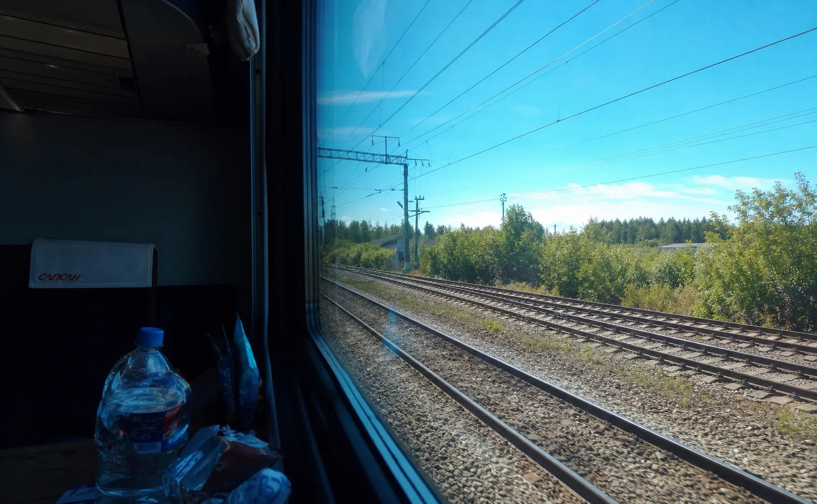 Train conductor Timur upgraded us from a reserved seat car to a compartment car for free on the way to Murmansk. Oh, how it happens! - Series Murmansk in 3 days, My, Murmansk, Teriberka, Travels, Arctic, Arctic, Tourism, Leisure, Interesting places, Travel across Russia, Drive, Reserved seat, Road trip, sights, Туристы, Cities of Russia, GIF, Video, Rutube, Longpost