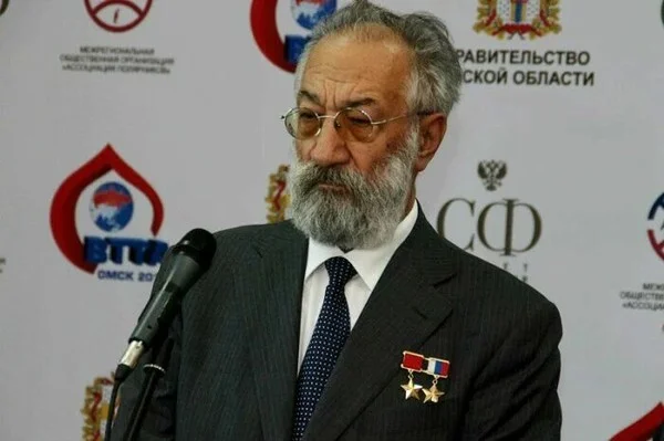 Hero of the Russian Federation Artur Chilingarov - История России, Arctic, Antarctic, Arctic, Polar explorers, Scientists, Hydrologist, Research, Geographer, History (science), Meteorology, Professor, The hero of the USSR, Personality, Hero of Russia, United Russia, Soviet scientists, Academy of Sciences, Russian Geographical Society, Longpost, No rating