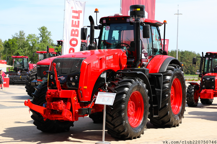 BELARUS 3522