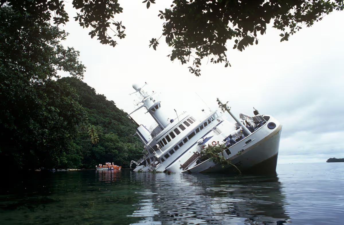 The World Discoverer's final resting place: The story of the World Discoverer's wreck - My, Abandoned, Travels, The photo, Interesting places, Longpost, MAX messenger (link)