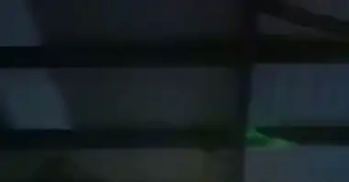 The disco is on the ground floor of a high-rise building, and noise is prohibited after 10 p.m. - Humor, Oddities, Disco, Dancing, Wireless headphones, Silence, Video, Vertical video, Short videos