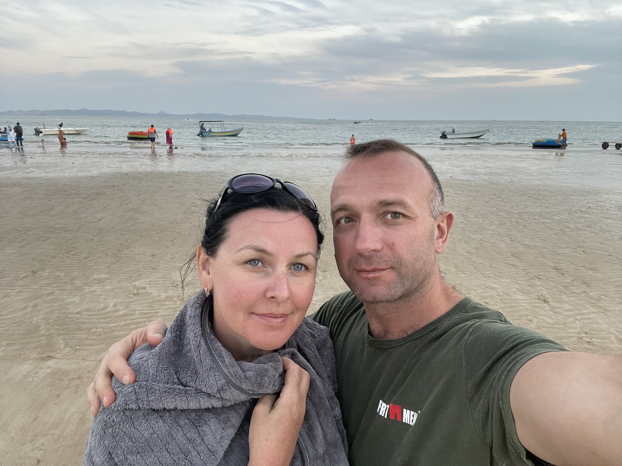 How We Celebrated New Year's in Iran. On a Desert Island - Series Travels, My, Travels, Iran, Bay leaf, Borsch, Olivier salad, Food, Uninhabited island, Palm trees, The large family, Longpost, , Peekaboo+