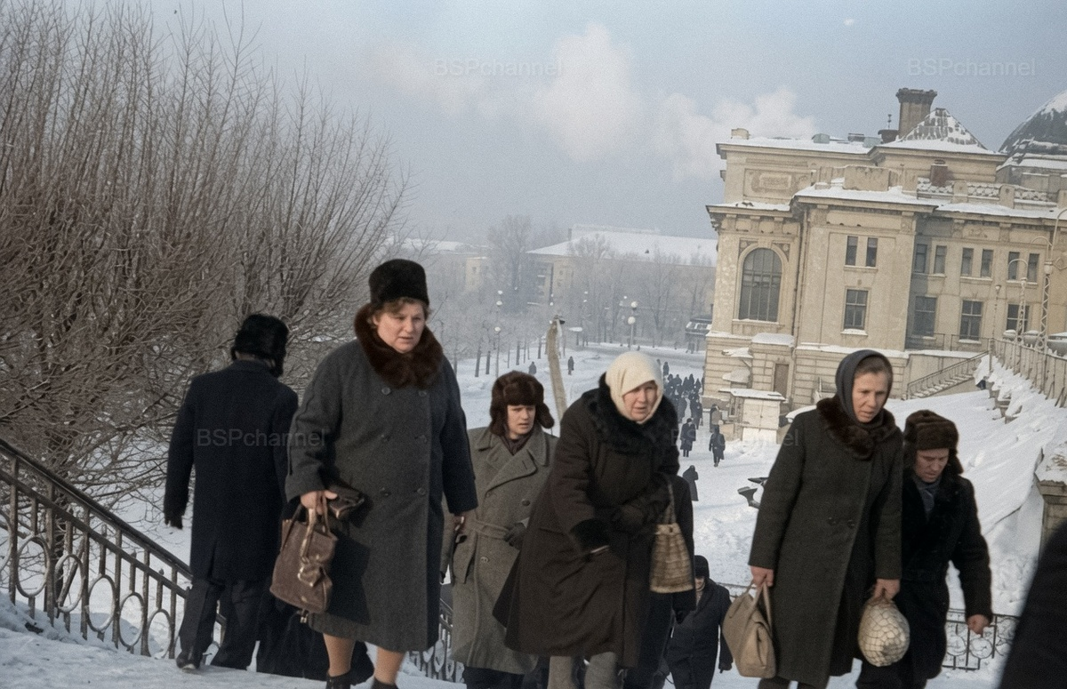 Post 14141969 - Series the USSR, My, 20th century, Old photo, The photo, Leningrad, Saint Petersburg, 60th, the USSR, Childhood in the USSR, Colorization, Longpost