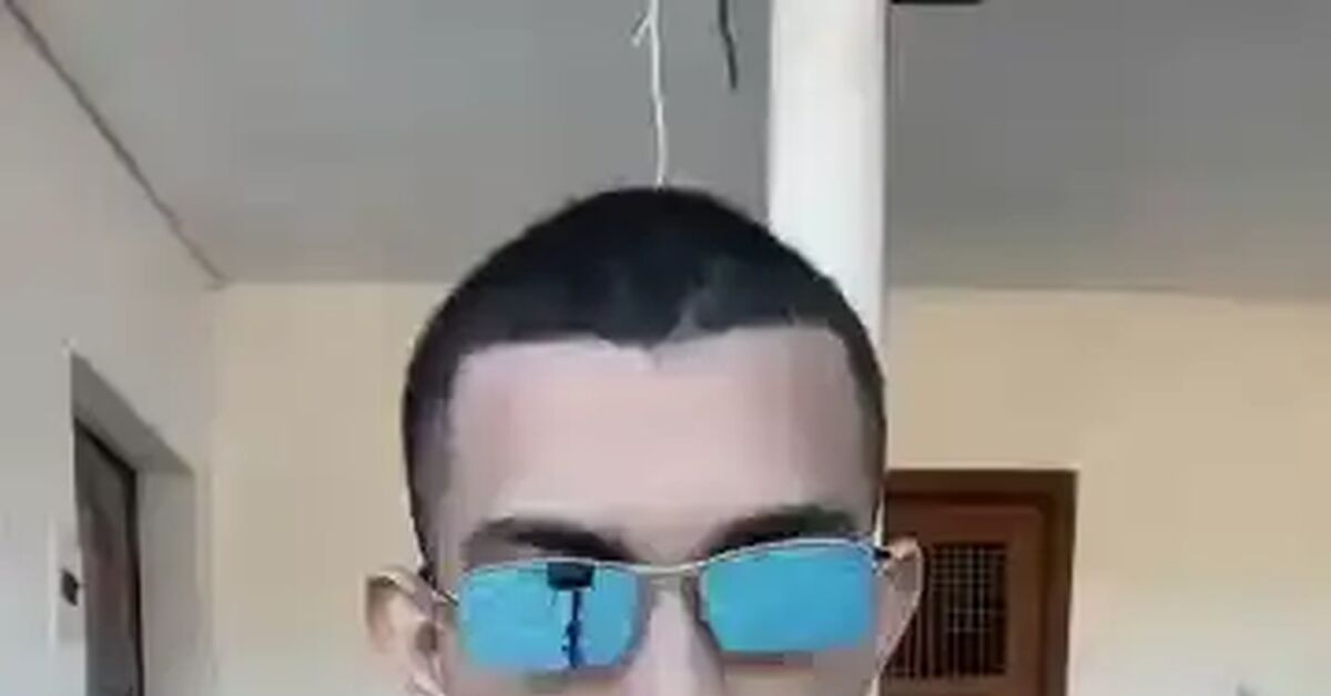 When you're from the cartel, but grandma's science is grandma's science! - Short videos, Vertical video, Youtube, Latin americans, Crochet, Tattoo, Gangsters, Gang, Video