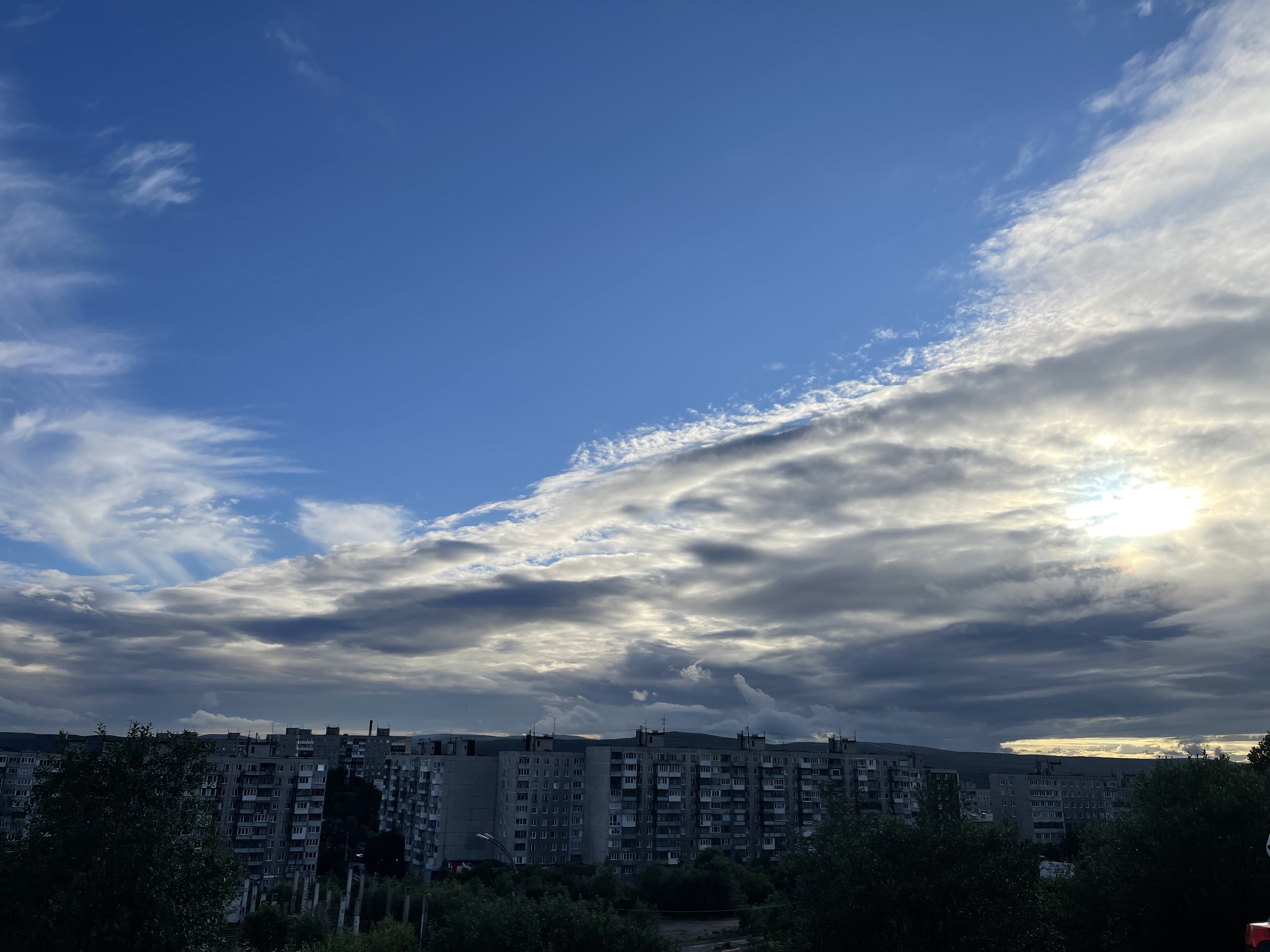 Murmansk. Atmosphere. Evening. July 17, 2027 - Murmansk, Atmosphere, Sky, Clouds, Arctic, Town, Evening, Summer, Longpost