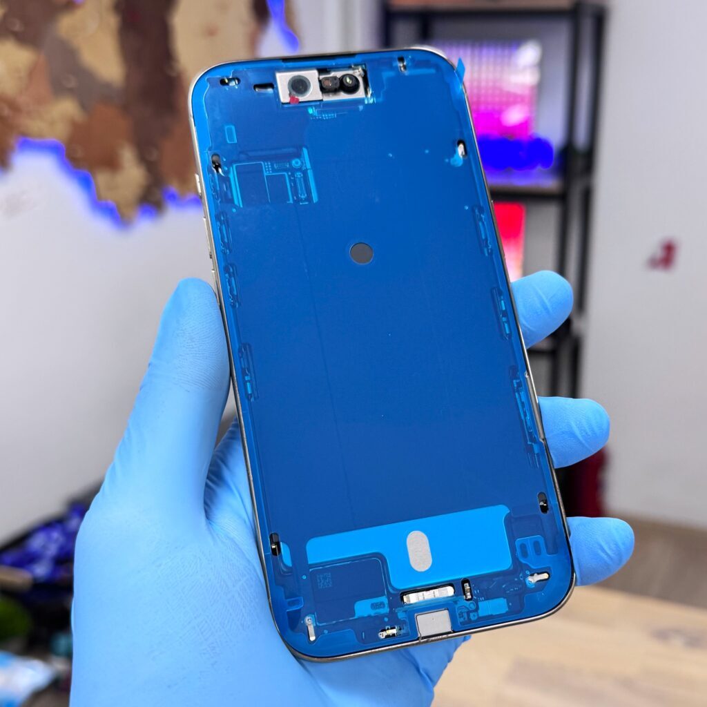 The thinnest iPhone) iPhone Air glass replacement - My, Repair of equipment, Rukozhop, iPhone, Glass replacement, Plywood, Video, Vertical video, Short videos, Longpost, , Series Glass replacement, Peekaboo+