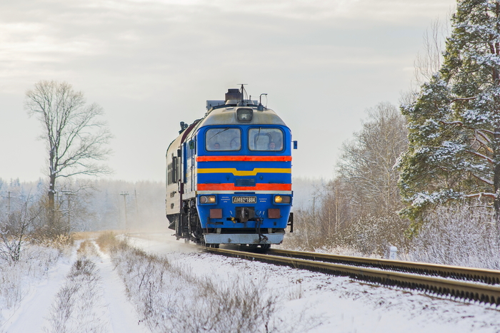 Тепловоз ДМ62-1804 с вагоном путеизмерителем. Дата: 11.01.2016