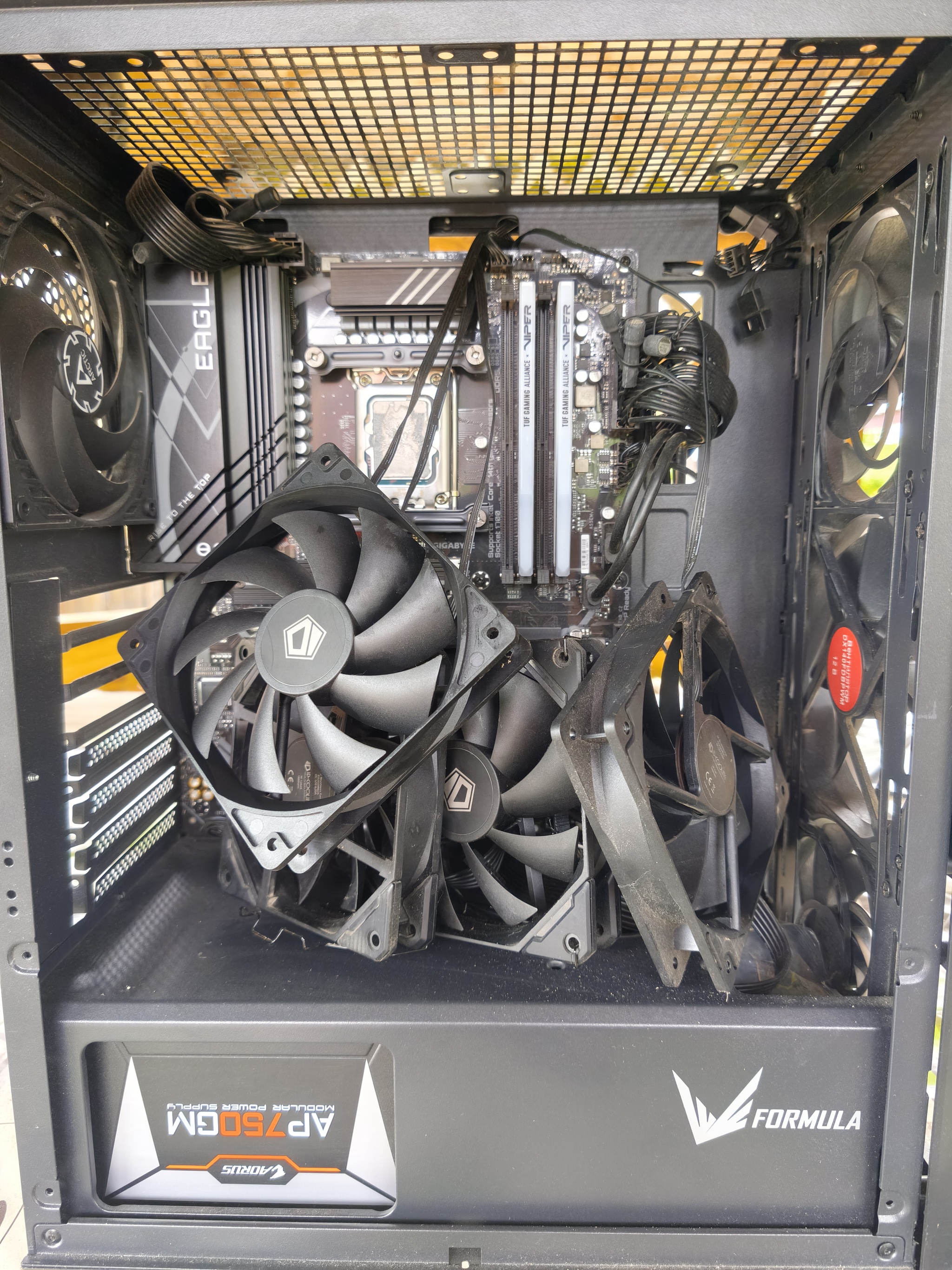 From Berries to Thermal Paste: How I Spent My Clean Monday - Series Blog, My, Computer, Gaming PC, Computer hardware, Cleaning, Romarik, novel, Video card, Assembling your computer, RAM, CPU, Cooler, SSD, HDD, Windows, PC case, Dust bag, Thermal paste, Replacing thermal paste, Testing