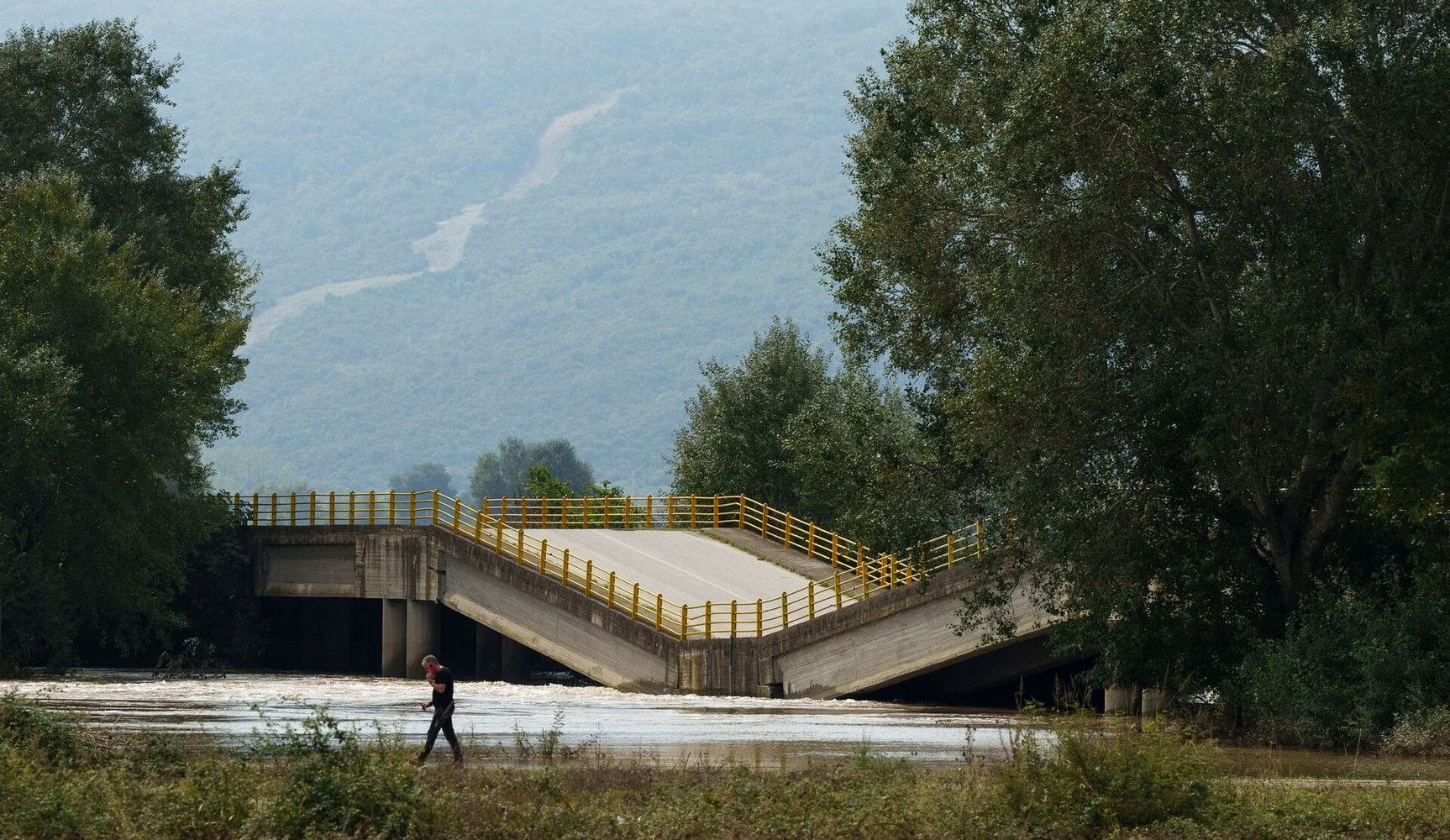 Not the most famous, but a very important Greek ruin - Series Geography and ecology, River, Bridge, Greece, Damage, Source of increased danger, Storm, Life safety, Motorists, Longpost