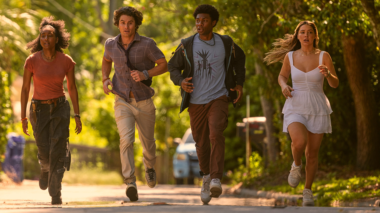 11 TV Series Returning with New Seasons in August - Series Series that return next month, My, Film and TV series news, New films, Serials, Novelties of TV series, Serialomaniacs, Screen adaptation, Netflix, Longpost