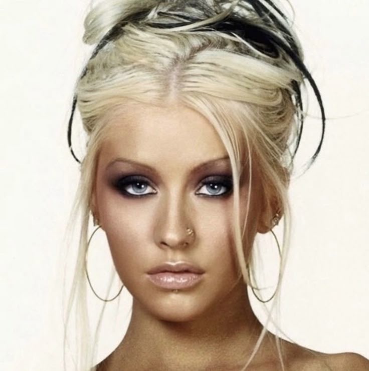 Hot Christina: Is Christina Aguilera Really That Good? - Picture with text, Correspondence, Longpost